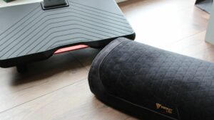 Secretlab Footrest Pro and PlushCell