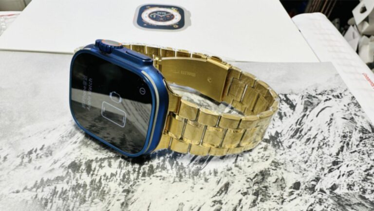 Apple Watch Ultra personalizado em azul anodizado vendido pela joalheria Arizona