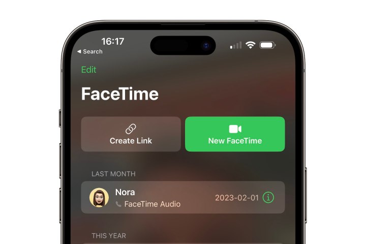 Abra o FaceTime no iPhone 14 Pro Max.