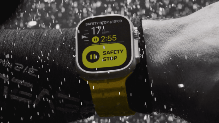 Apple Watch Ultra underwater