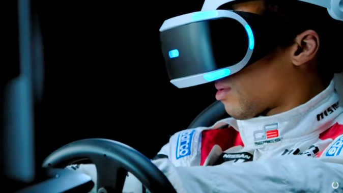 Gran Turismo correndo em VR