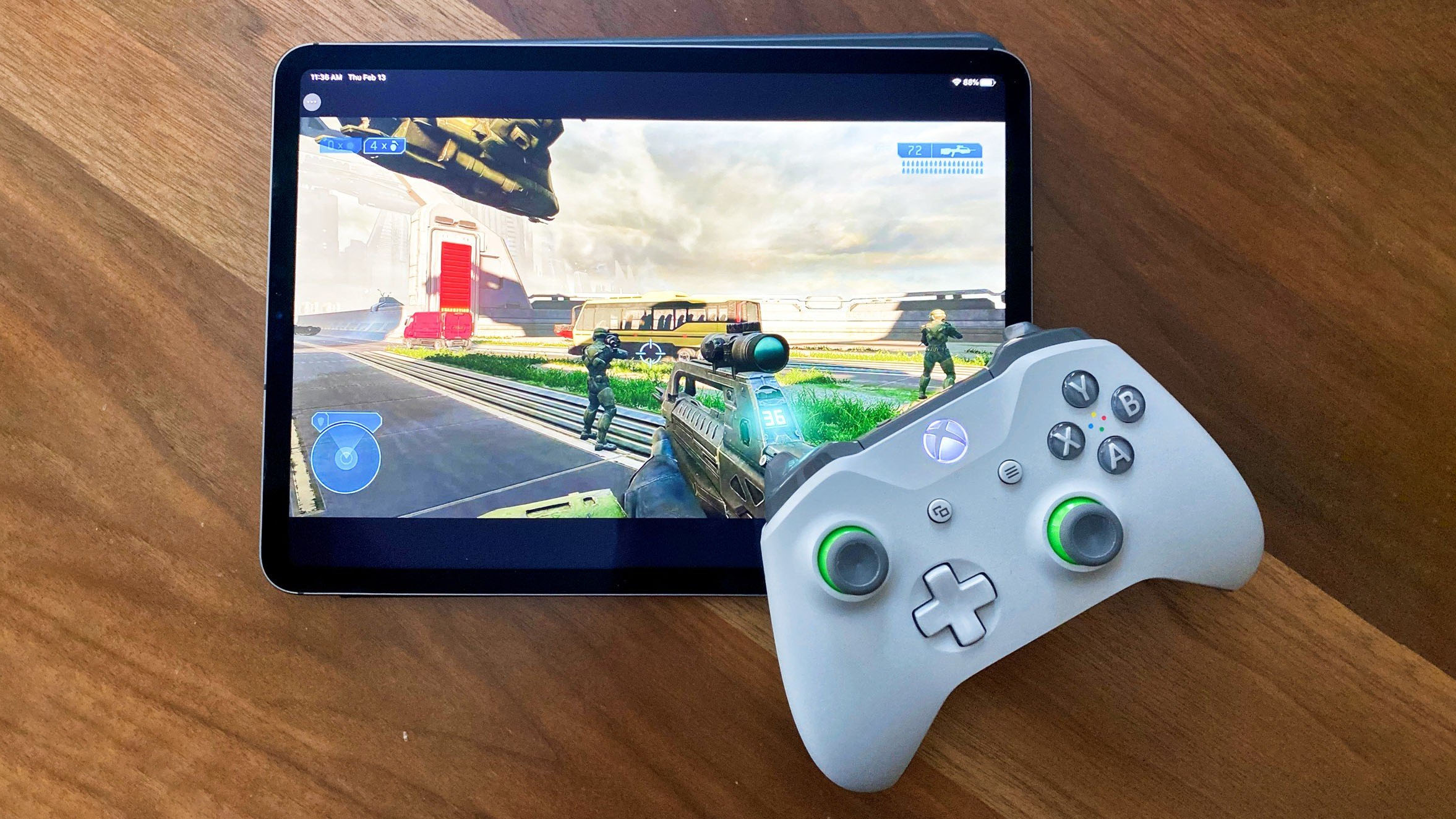 xCloud no iPad com controle do Xbox