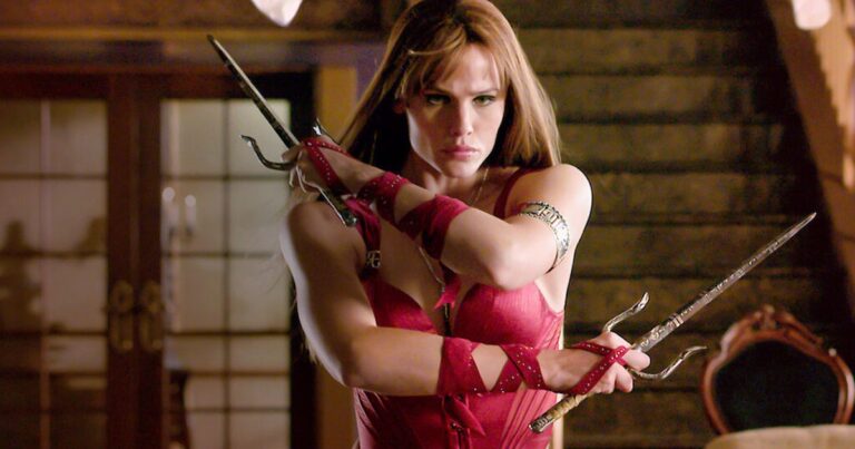 O filme Elektra de 2005 de Jennifer Garner é realmente tão ruim assim?