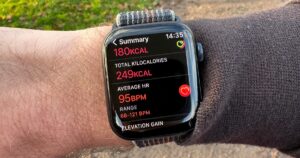 Apple Watch Series 8 cai para o preço mais baixo de todos os tempos no Prime Day