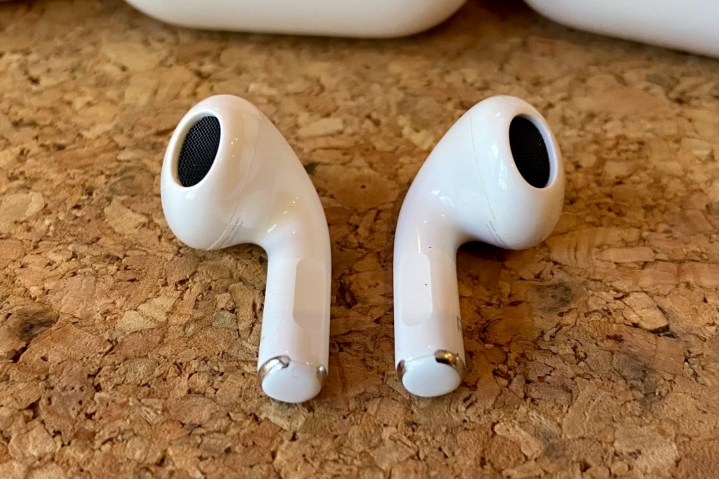 Apple AirPods 3.