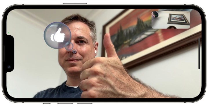iOS 17 FaceTime gesto polegar para cima.