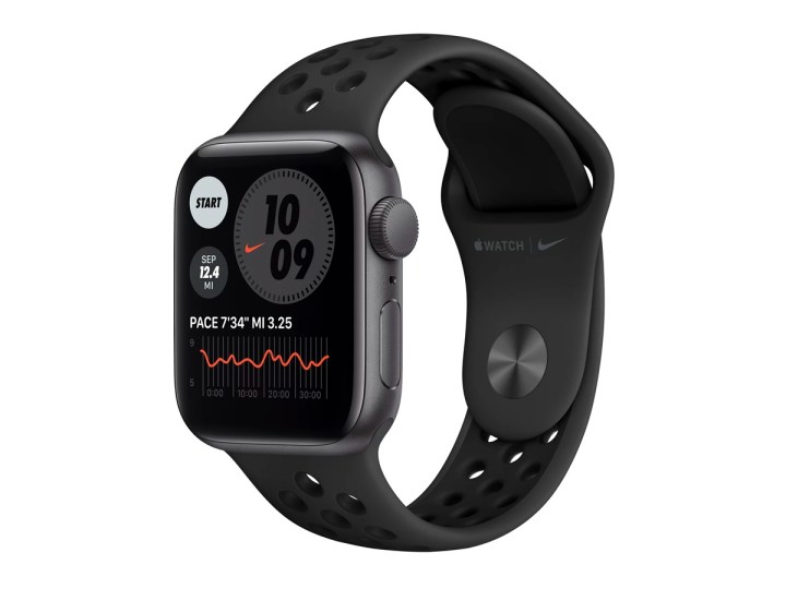 O Apple Watch Nike SE contra um fundo branco.