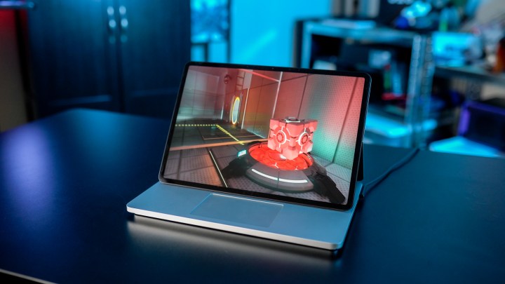 Portal RTX em execução no Surface Laptop Studio 2.