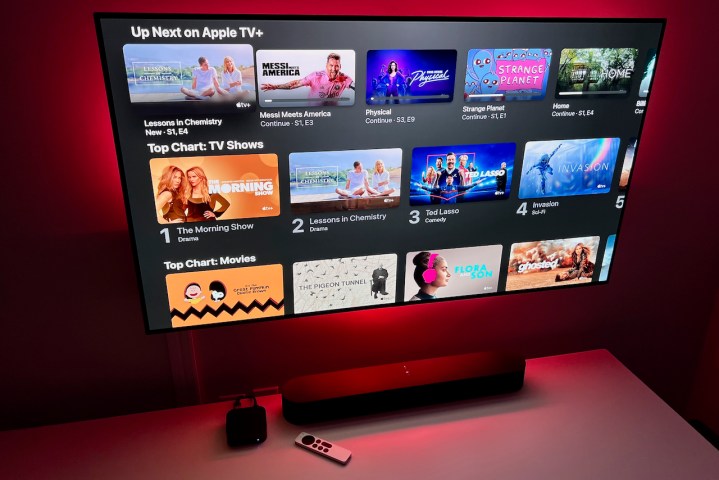 A tela inicial do Apple TV+ em uma TV.