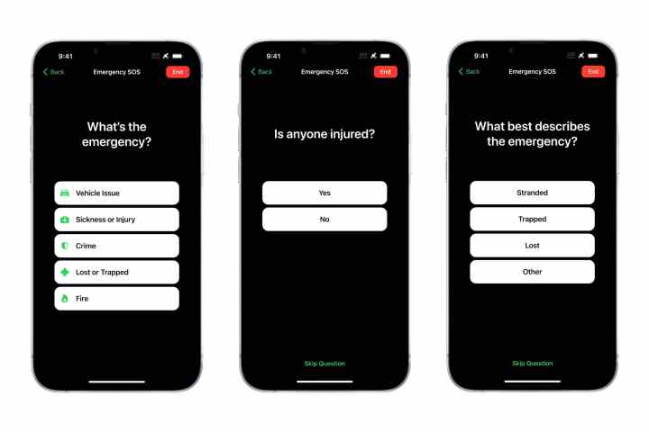 Três iPhones mostrando SOS de emergência por meio de perguntas por satélite.