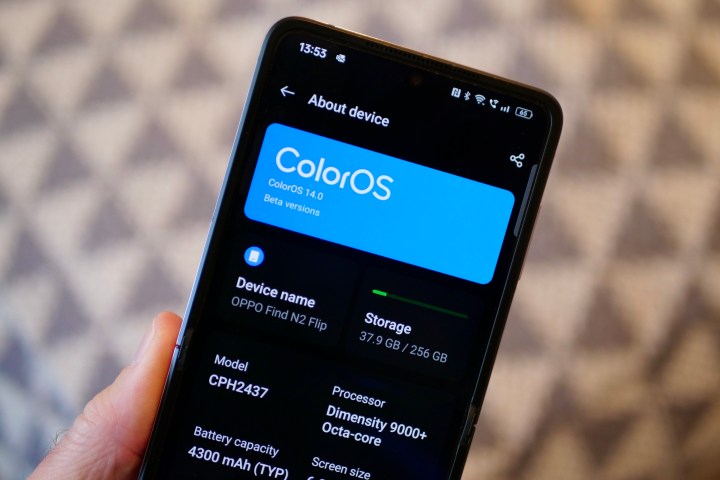 A página inicial do ColorOS 14 no Oppo Find N2.