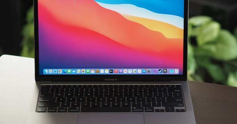 A Best Buy tem o MacBook Air M1 pelo preço da Black Friday