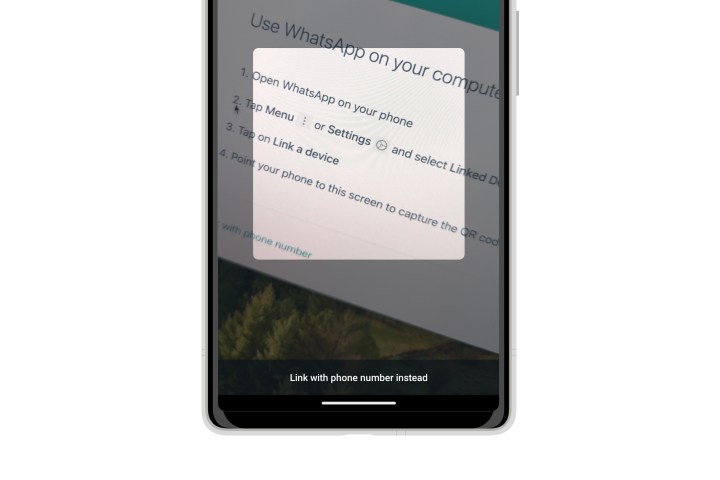 WhatsApp no ​​Android mostrando opção de vincular a um número de telefone em vez de um código QR.