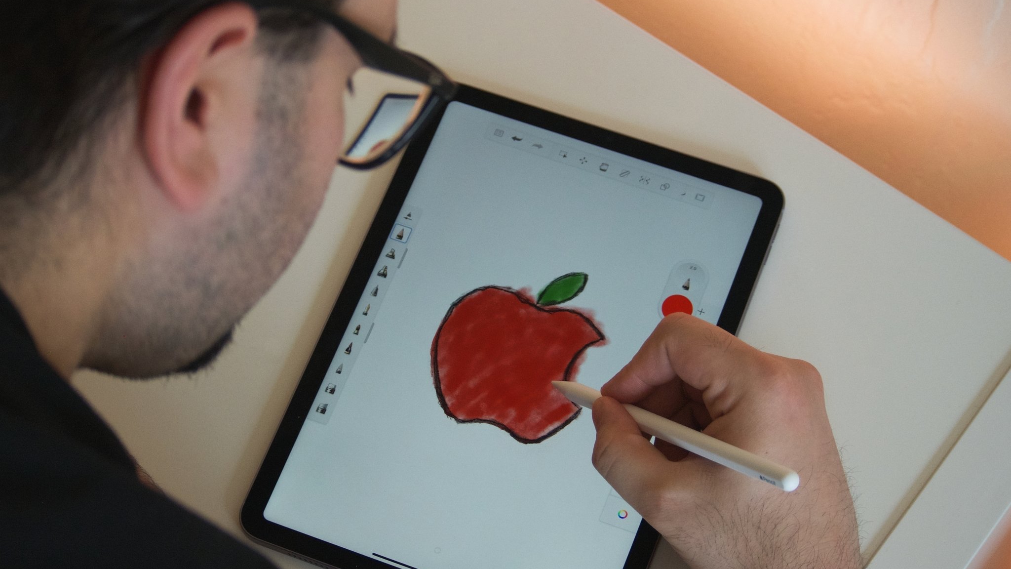 Desenhando com Apple Pencil 2 no iPad Air 5