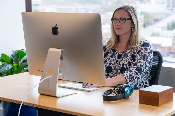 apple imac com revisão de tela retina 5k hero1