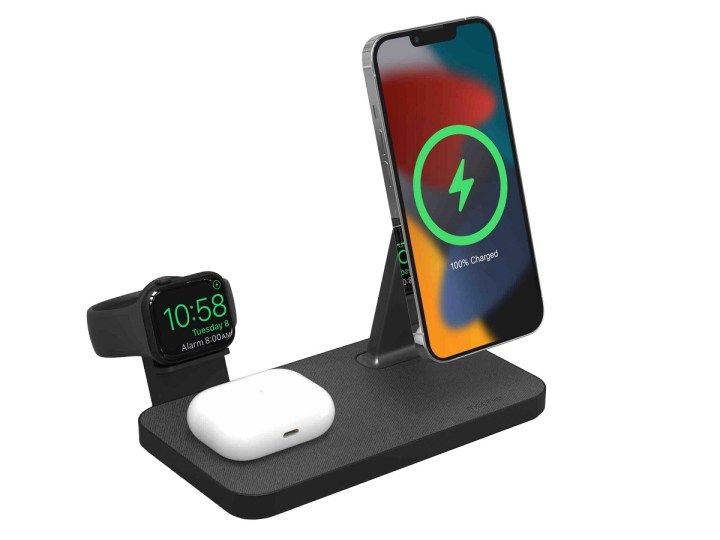 O suporte de carregamento sem fio Mophie Snap + 3 em 1 com carregamento para iPhone, Apple Watch e AirPods.