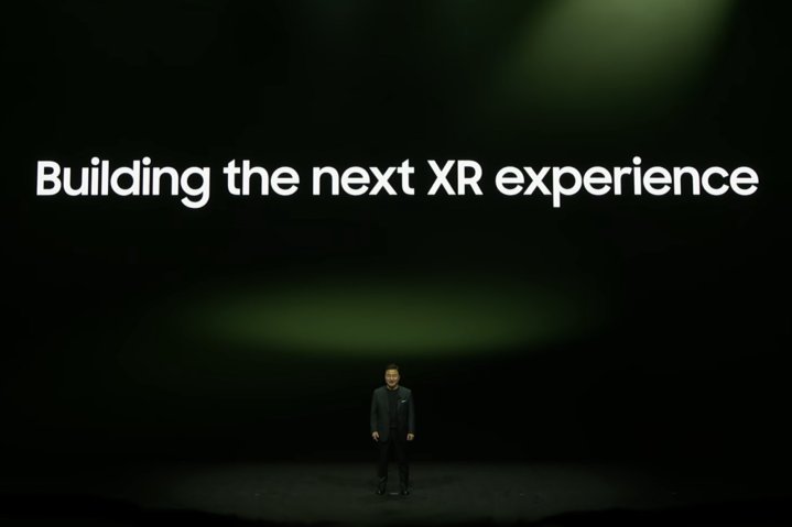 TM Roh da Samsung compartilha planos XR no evento 2023 Galaxy Unpacked.