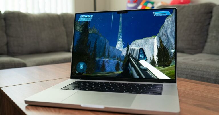 O MacBook Pro é um laptop para jogos bom o suficiente para mim