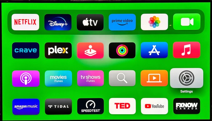 Apple TV 4K: tela inicial com o aplicativo Configurações em destaque.