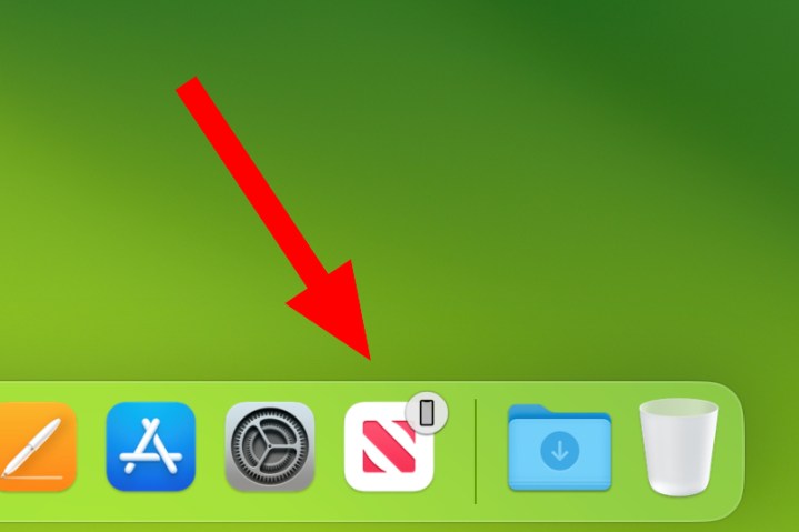 Handoff em um Mac, mostrando um aplicativo aberto em um iPhone no macOS Dock de um usuário.