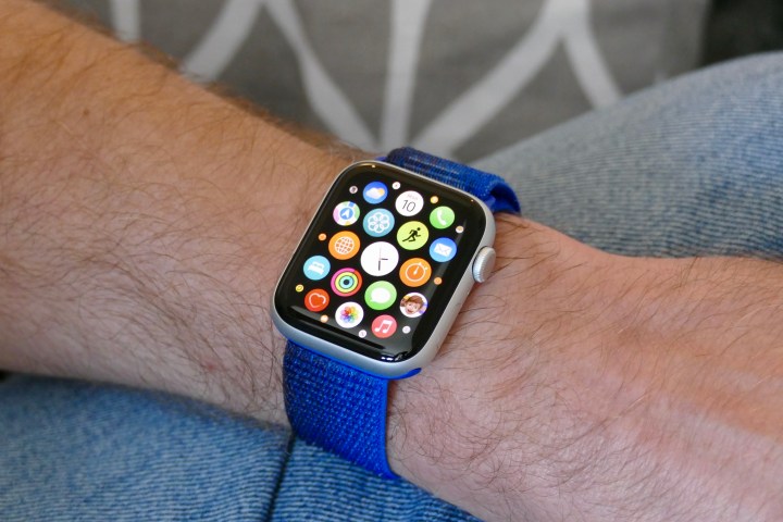 A visualização em grade do aplicativo no Apple Watch SE 2.